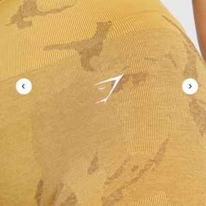 2 piece top and bottoms gym shark set